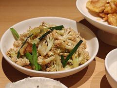 -关东小磨东北菜(上海长风大悦城店)