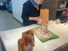 -麦当劳(百联西郊购物中心店)