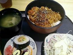 -京和风食堂·定食寿喜锅(保利樾广场店)