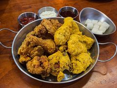 双拼炸鸡半半-BHC炸鸡(明洞总店)