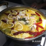 位置在市行政服务这边的天虹的4楼