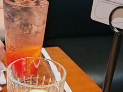 -Two Birds One Stone·一石二鸟(诚品生活店)