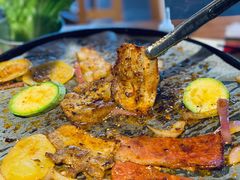 金灿灿的烤肉-么肆烤肉(汉街形象店)