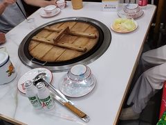 -人民公社铁锅炖·东北菜(卫国道店)