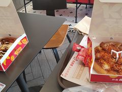 -必胜客餐厅(昆百大泰业城店)
