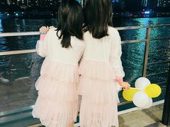 -黄浦江游览十六铺3号码头网红自助餐