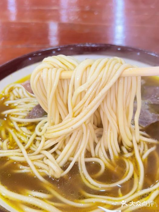 美玲拉面(鞍山西道店)美玲加肉拉面图片