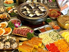 -围炉肉舍•炭烤活鳗•丹东海鲜烤肉(步行街店)