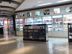 -日上免税店(三径路t3店)