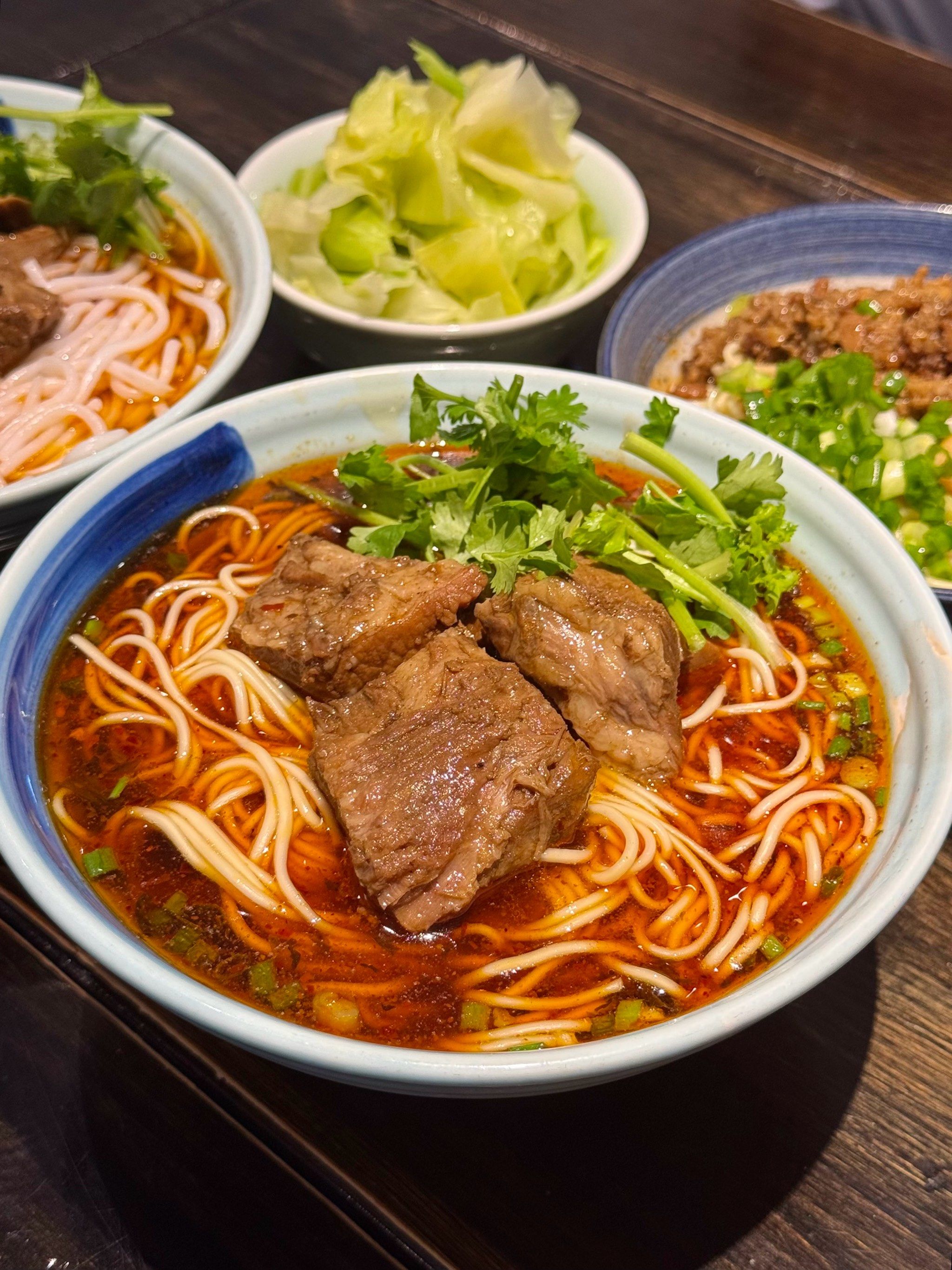 这碗牛肉面的肉量是认真的吗?