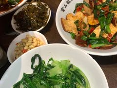 -富正毅三下锅(体育馆店)