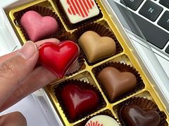 -Laderach 莱德拉(上海环贸iapm店)