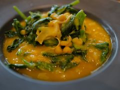 豌豆黄浸豌豆尖-半山腰·云南菜(侨福芳草地店)