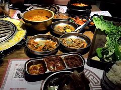 -青瓦炭韩潮烤肉(花园道店)
