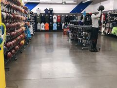 店内环境-迪卡侬(红星海店)