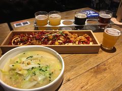 -爱啤精酿·民谣酒馆(滨江店)