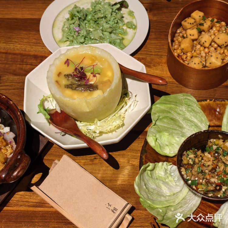 法相素食：一角静谧，古韵悠悠