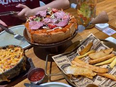 -Dragon Pizza•圆脸龙披萨·牛排餐厅
