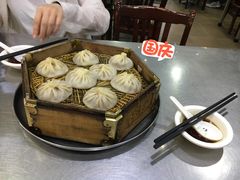 灌汤包-西安贾三灌汤包·回坊小吃·清真炒菜(北院门总店)