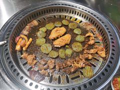-马路牙子烧烤音乐酒馆(望京店)