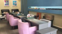 -蜜丝卡伦美甲美睫连锁