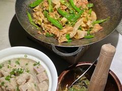 -费大厨辣椒炒肉(黄兴中心广场店)