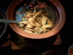 紫砂土鸡汤-有红鸡毛店·川菜(建设路店)