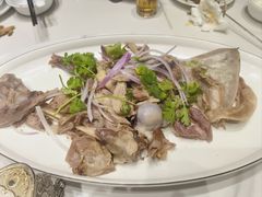 天山手抓羊腿-马尔龙新疆饭店·清真(长青路店)