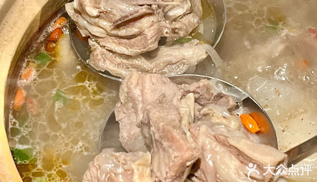 杭州首店！！冬天在杭州一定要来吃的羊肉炉！ ！热气腾腾的好香