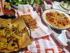 -威记烧嘢·南宁烧烤·超级生牛(绿地店)