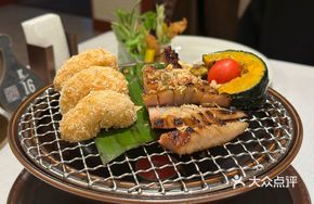 Grilled Pork Neck and Shrimp Cake Combo