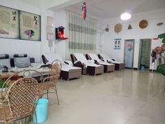 一楼足疗区-戛洒白氏傣家养生馆