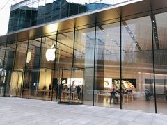 -Apple零售店(华贸购物中心店)