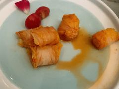 -浅深(世茂滨江精品店)