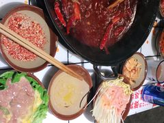 -扎起市井老火锅(乐山总店)