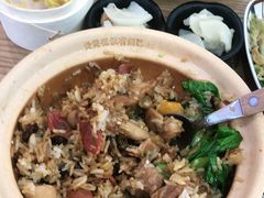 -煲仔皇腊味煲仔饭(经四万达店)