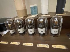 -灸春堂·艾灸·痛症·整脊连锁(之江银泰店)