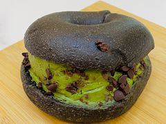 抹茶黑巧碎贝果-PAOPAO Bakery&Café(港汇店)