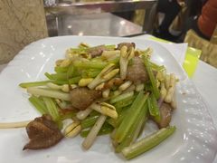 猪颈肉炒花生芽-万年酒楼(越秀南路店)