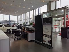 -泰州之星奔驰4S店(海陵店)