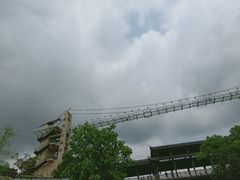 -客天下恐龙水晶玻璃桥