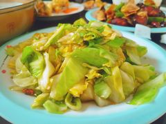 -美顺香食府鱼头老店(雪野湖店)