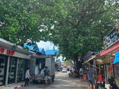 -拉威海鲜市场