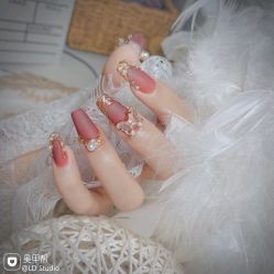 -Pink You美甲洗眉纹绣定制中心