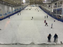 -乔波室内滑雪场