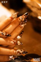 日本最新美甲-星美甲