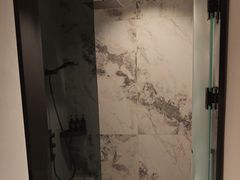 -万泊酒店(长沙五一广场国金中心店)