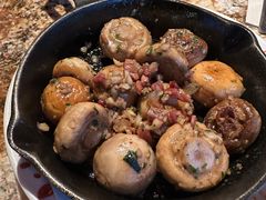 香煎火腿小蘑菇-BROWNSTONE布朗石西班牙餐厅(富城店)