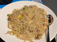 -臻鲜燕海鲜融合餐厅(金陵style店)