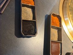 -铭牛烧肉·和牛海鲜自助(高新月牙湖店)